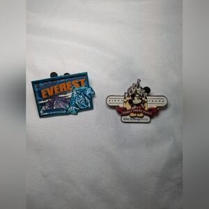 2006 Disney Pins (2 Pins) - Expedition Everest And Fifty Year Castle Pins